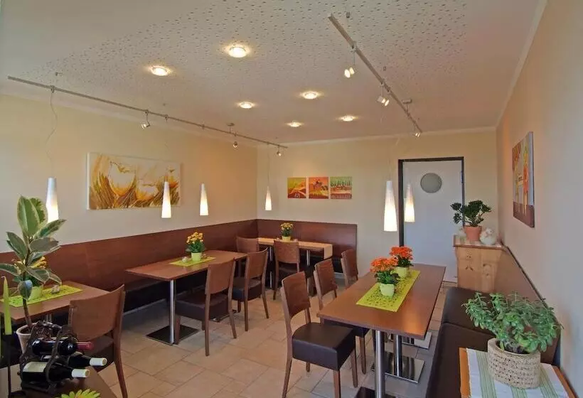 هتل Haus Am Berg