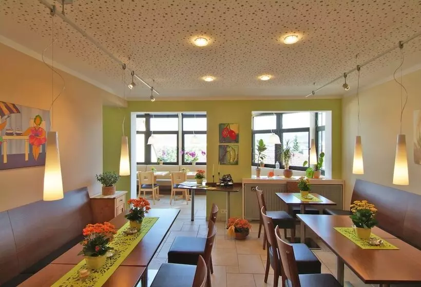 هتل Haus Am Berg