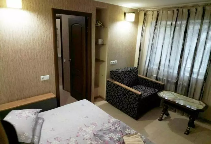 هتل на круговій