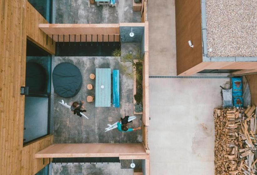 בית מלון כפרי Noah Surf House Portugal