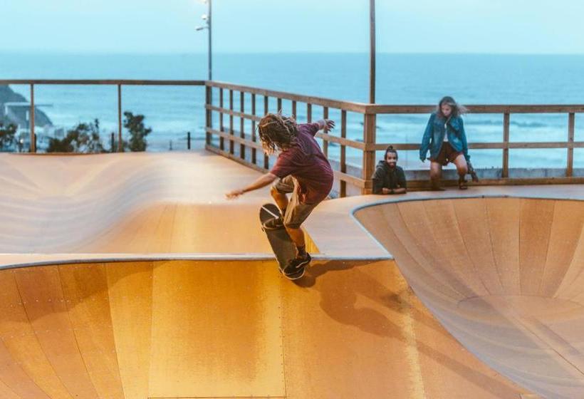 בית מלון כפרי Noah Surf House Portugal