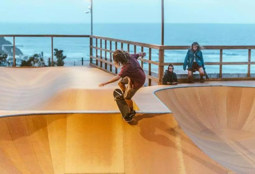 Hotelli Noah Surf House Portugal