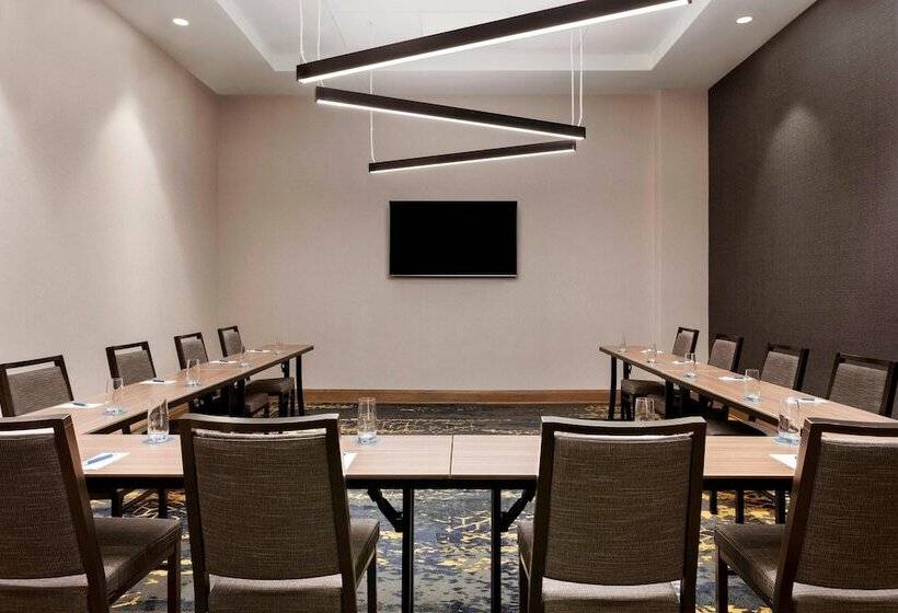 فندق Sheraton Sainthyacinthe