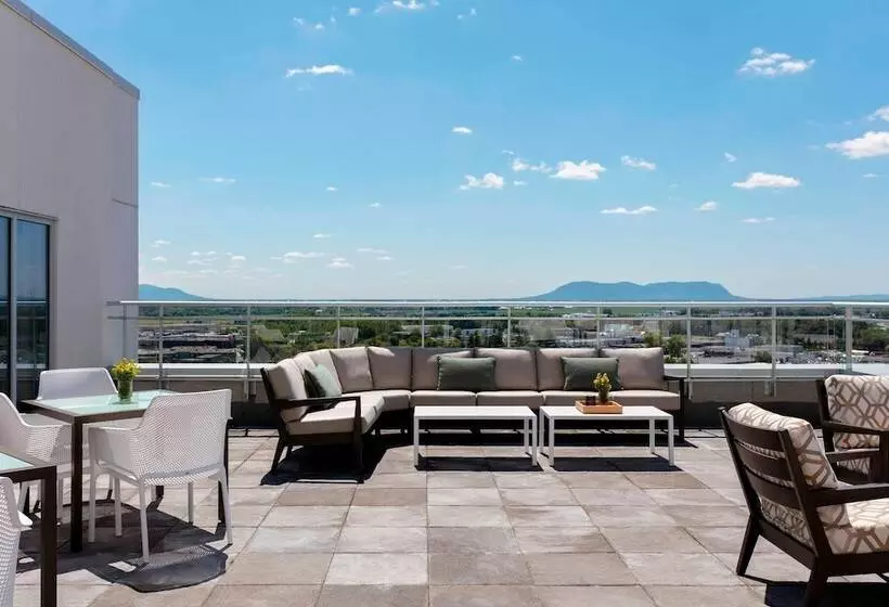 Hotelli Sheraton Sainthyacinthe