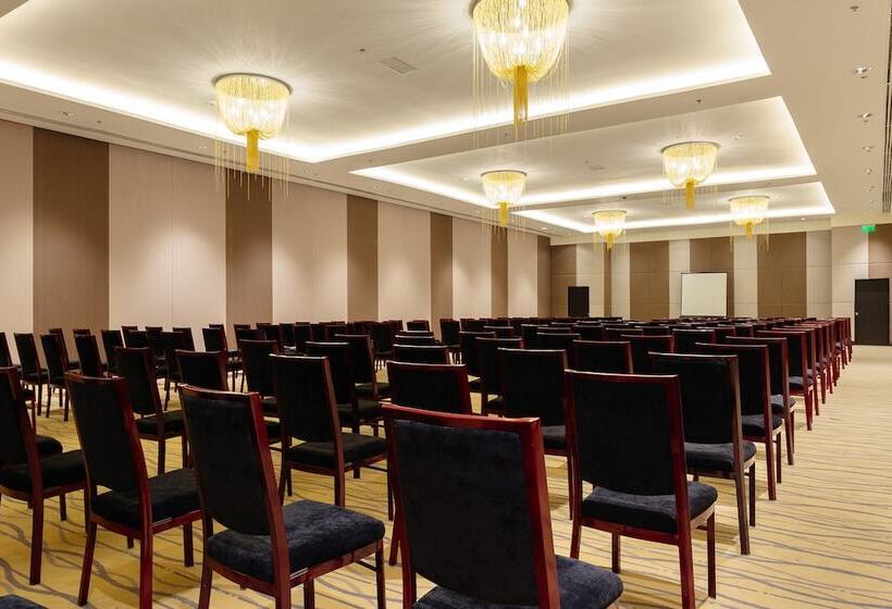 Summit Hotel Tacloban