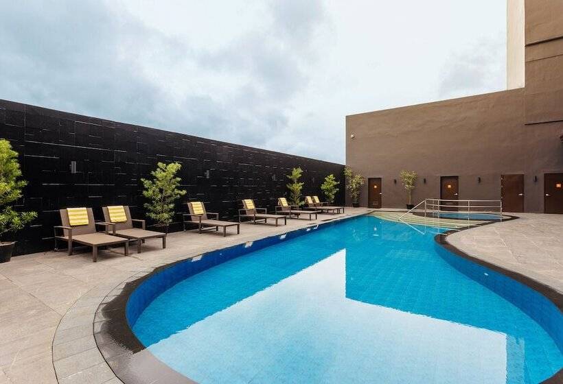 Summit Hotel Tacloban