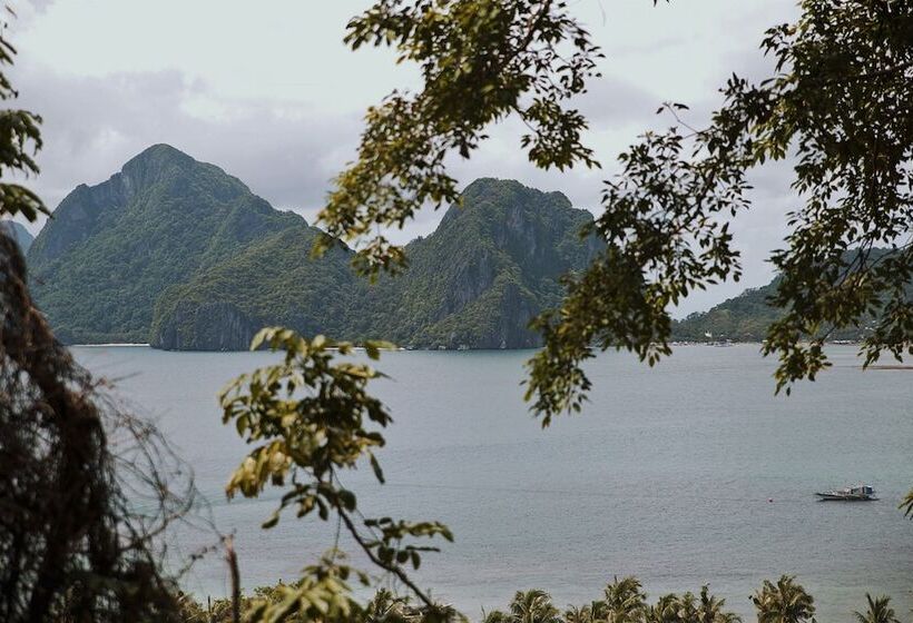 בית מלון כפרי The Birdhouse El Nido   Glamping