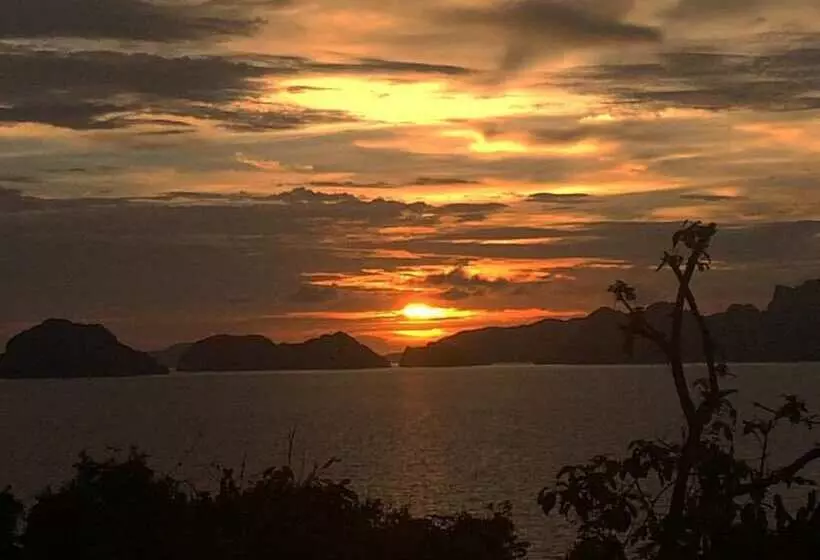 ホテル The Birdhouse El Nido Glamping