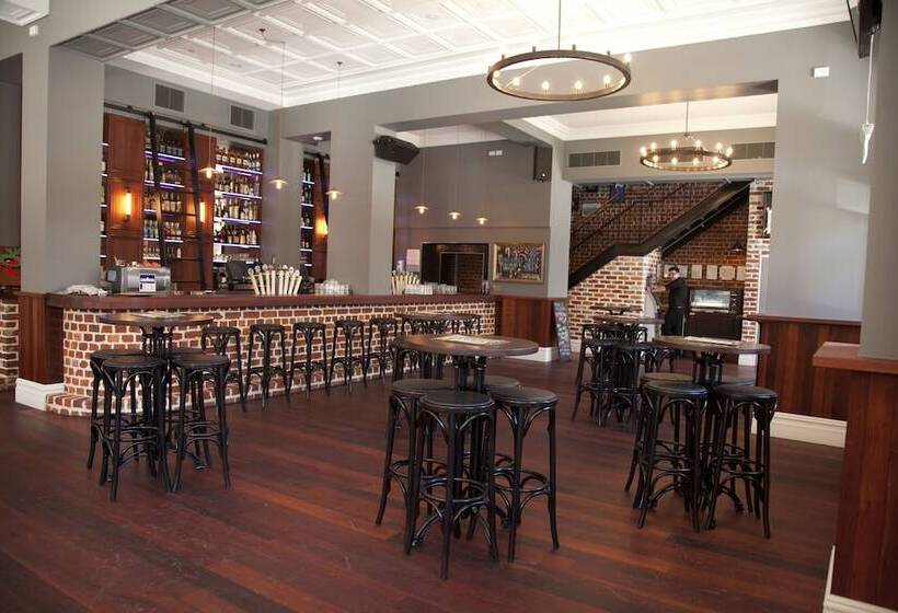 فندق The National