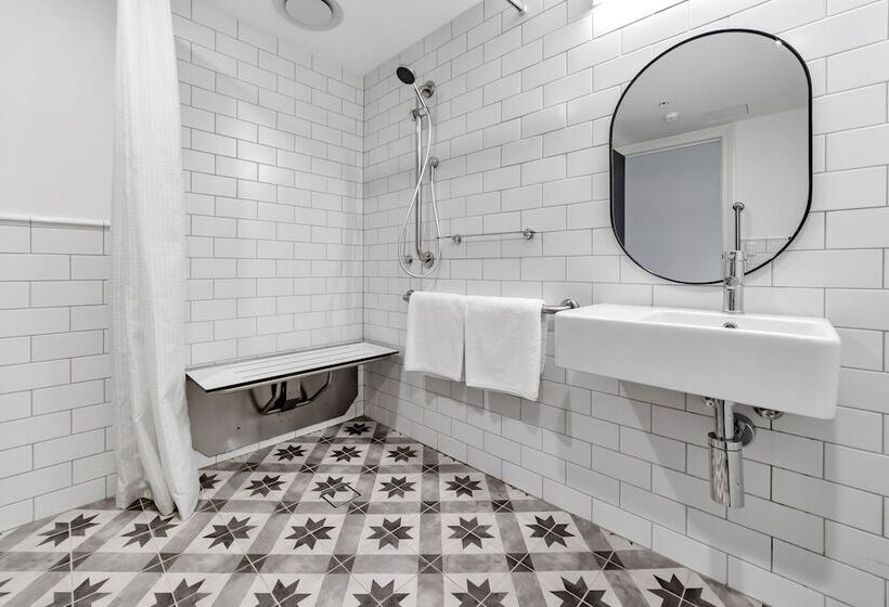 فندق The National