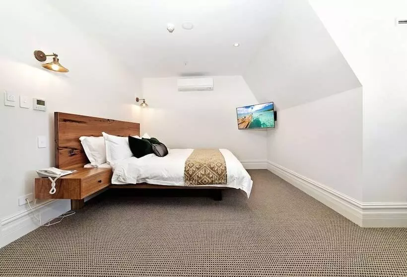 ホテル The National