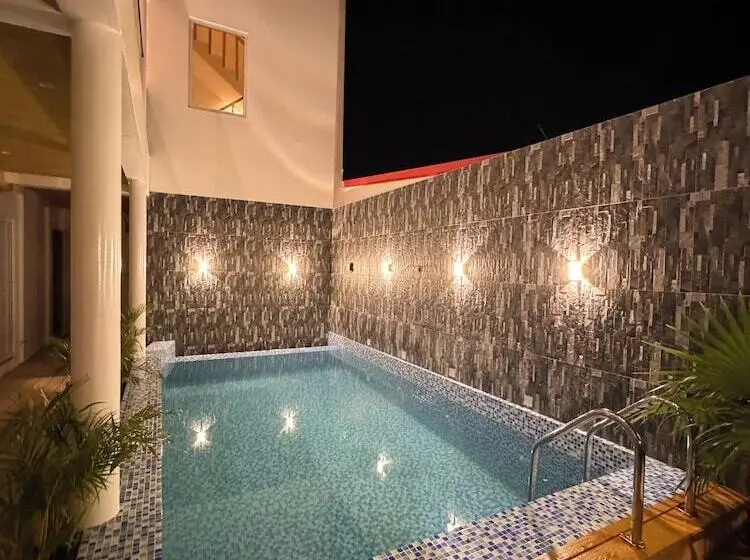 پانسیون Pavona Maldives