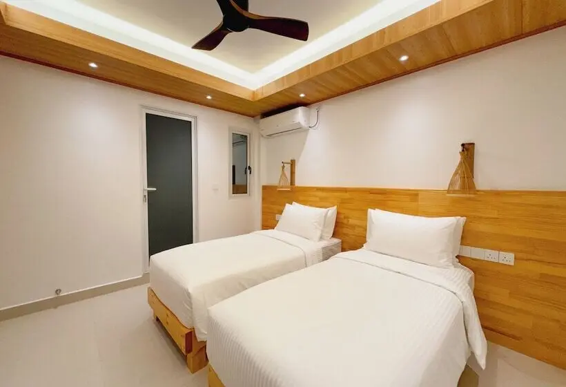 پانسیون Pavona Maldives
