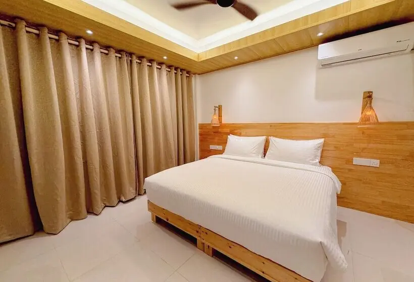 پانسیون Pavona Maldives