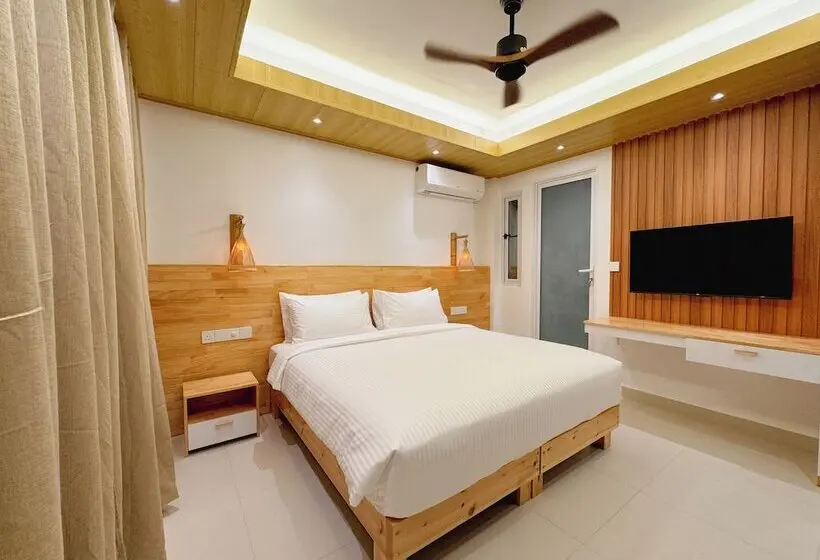 پانسیون Pavona Maldives