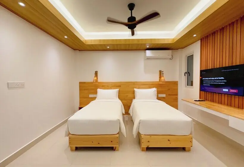 پانسیون Pavona Maldives