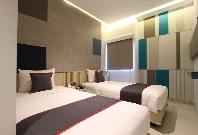 Ixo Hotel Semarang