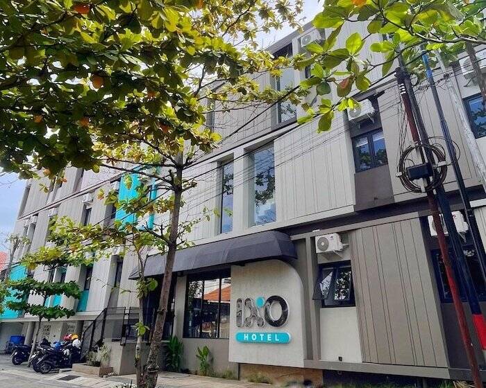 Ixo Hotel Semarang