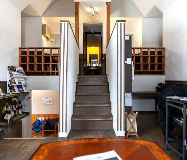 فندق صغير Niseko Ski Lodge