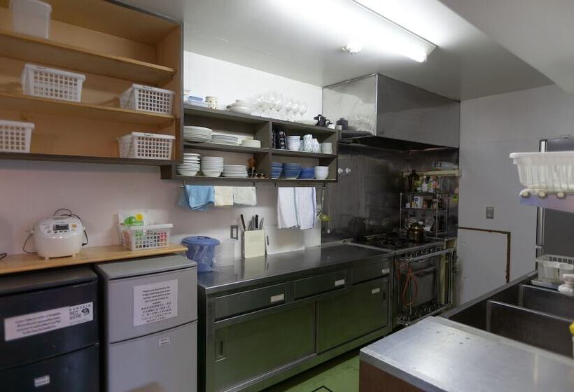 فندق صغير Niseko Ski Lodge