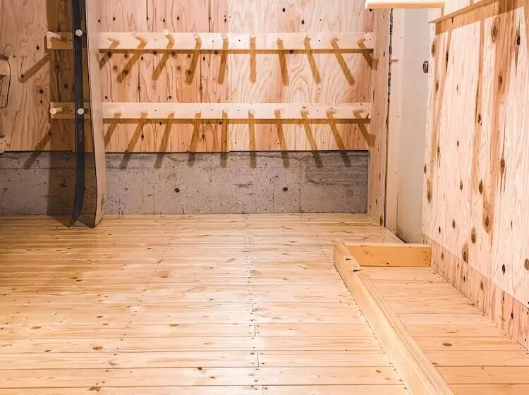 ユースホステル Niseko Ski Lodge