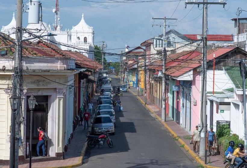 تختخواب و صبحانه Hellenika