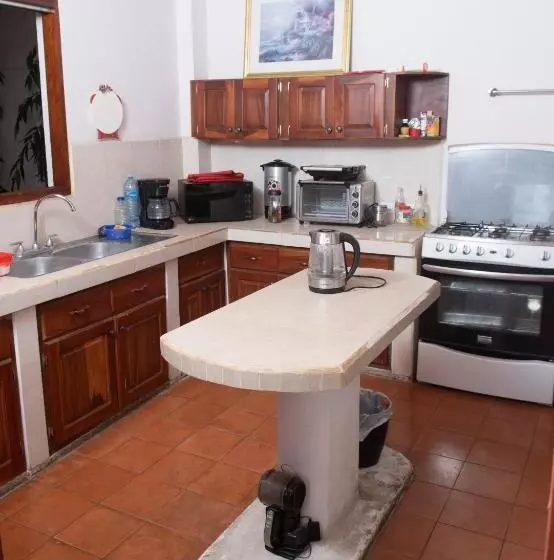 تختخواب و صبحانه Hellenika