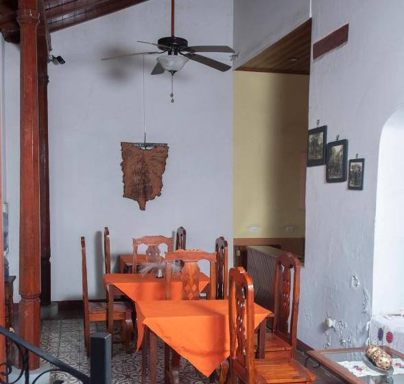 تختخواب و صبحانه Hellenika