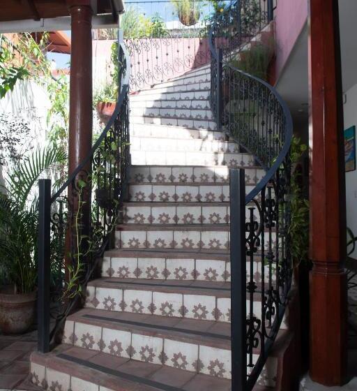 تختخواب و صبحانه Hellenika