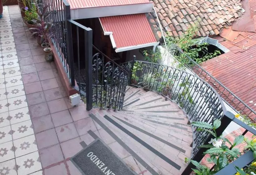 تختخواب و صبحانه Hellenika