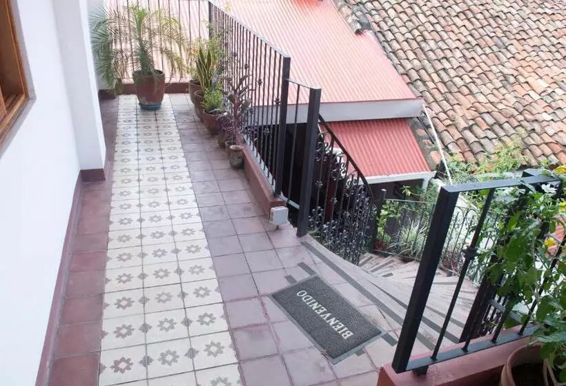 تختخواب و صبحانه Hellenika