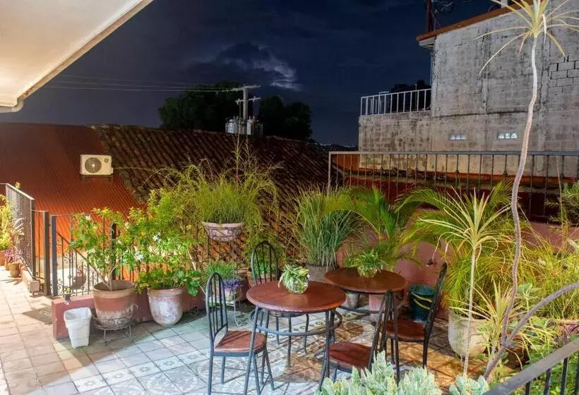 تختخواب و صبحانه Hellenika