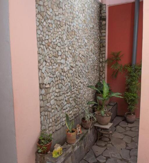 تختخواب و صبحانه Hellenika