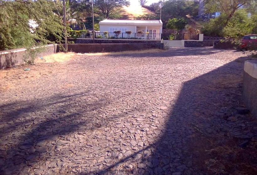 Chez Albino Guest House