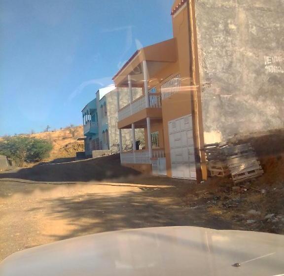 Chez Albino Guest House