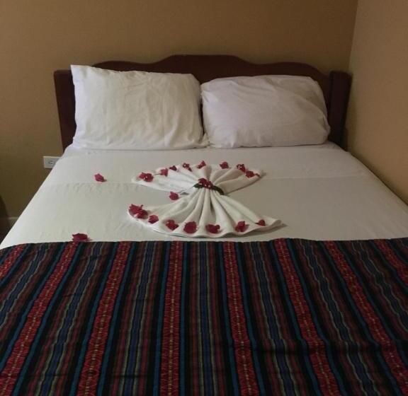 هتل Ambergris Sunset