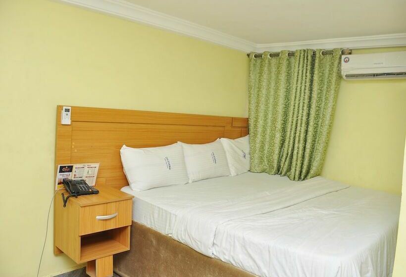 California Garden Hotel And Suites