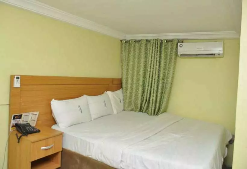California Garden Hotel And Suites