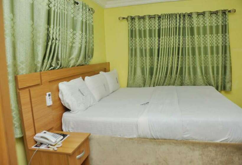 California Garden Hotel And Suites