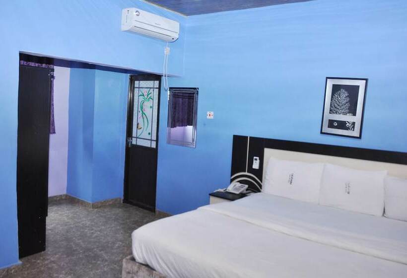 California Garden Hotel And Suites