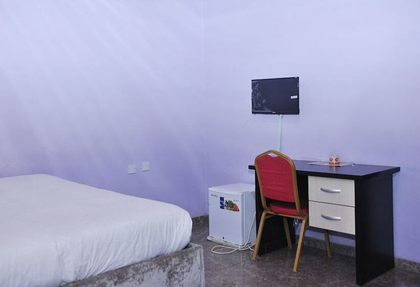 California Garden Hotel And Suites