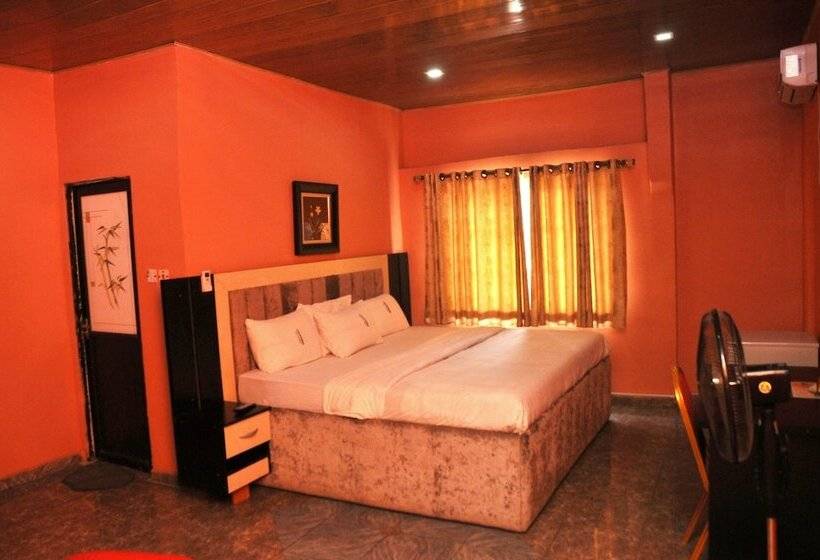 California Garden Hotel And Suites