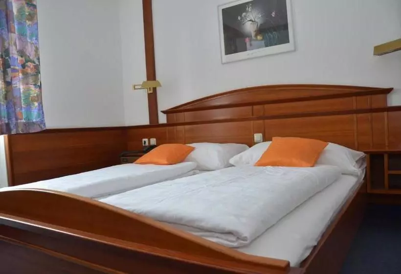 Hotelli Gasthof Stöckler