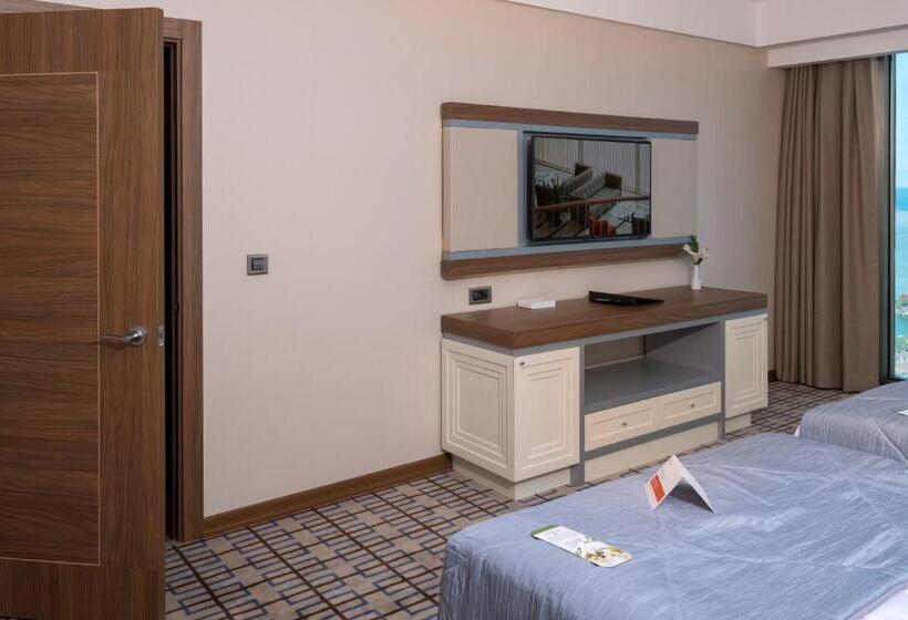 فندق Ramada Plaza By Wyndham Rize