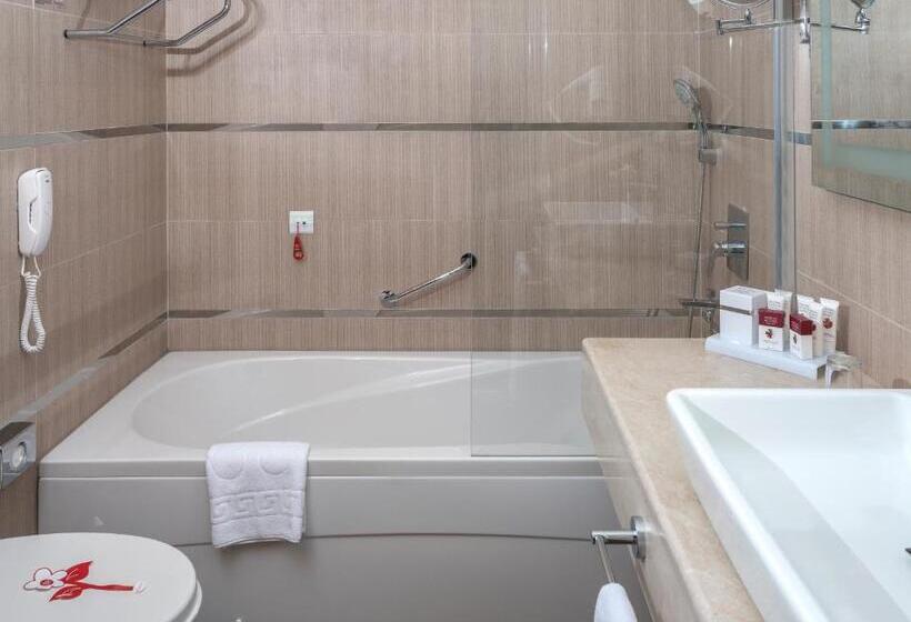 فندق Ramada Plaza By Wyndham Rize