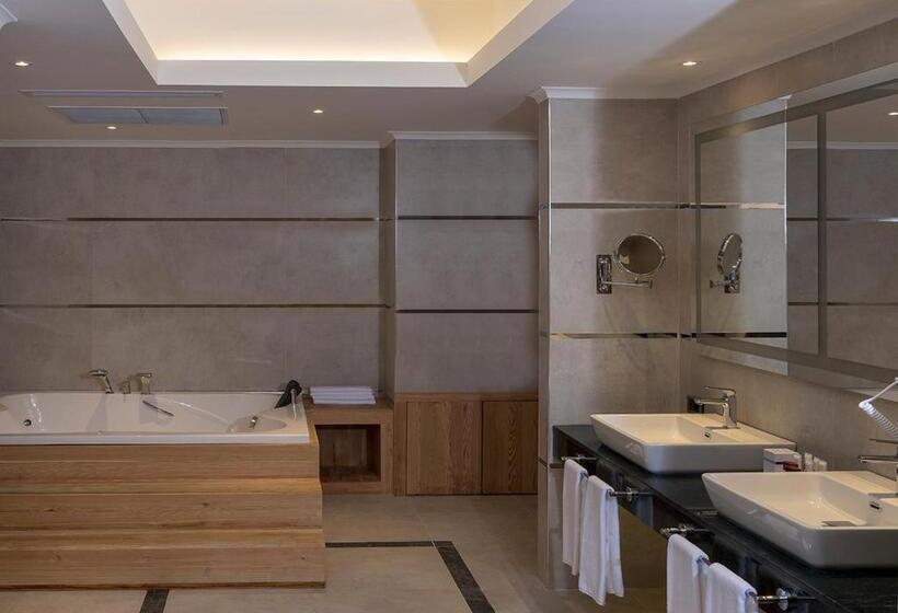 فندق Ramada Plaza By Wyndham Rize