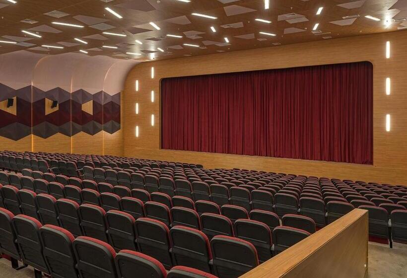 فندق Ramada Plaza By Wyndham Rize