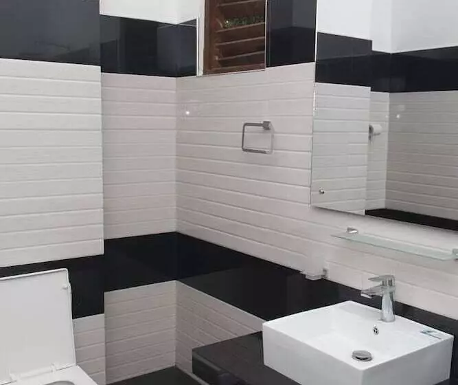 ホテル Thuruliya Lodge Habarana