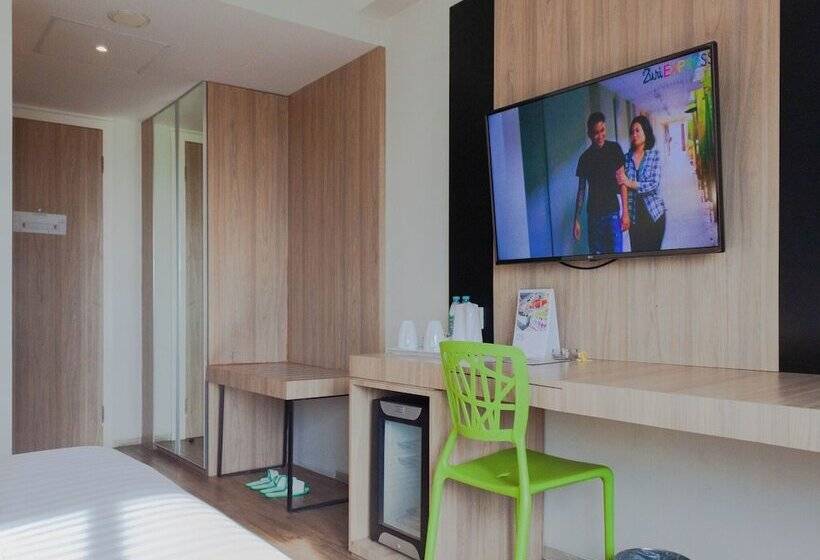 ホテル Zuri Express Jimbaran