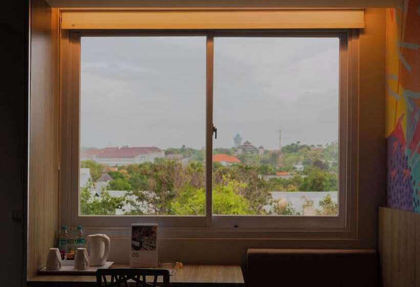 ホテル Zuri Express Jimbaran